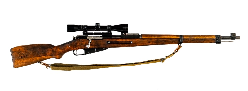 VKT M91 Finnish Mosin Nagant 7.62x54R Bolt Rifle: Description Finnish VKT ( Valtion Kivaaritehdas ) -State Metalworks M39 Mosin Nagant chambered in 7.62x54mmR with a five round internal magazine capacity and a 27" barrel. Manufactured in 1942 and imp