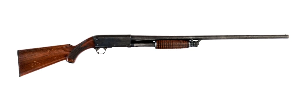 Ithaca 37 16 Ga Pump Action Shotgun: Description Ithaca Model 37 in 16 gauge 2 3/4" with a four round capacity and a 28" MOD fixed choke barrel. Made in Ithaca New York in 1946. Serrated composite butt plate. Checkered style wood stock a