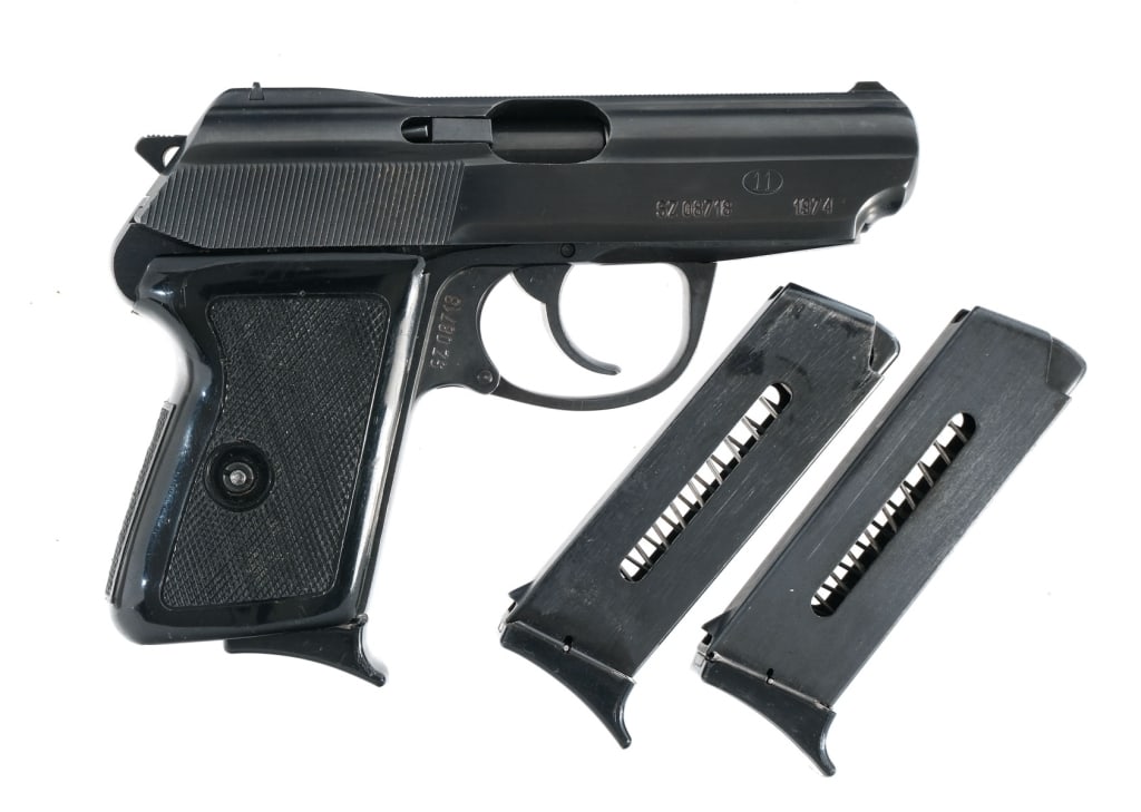 Polish Radom P-64 9x18mm Semi Auto Pistol (1 of 6)