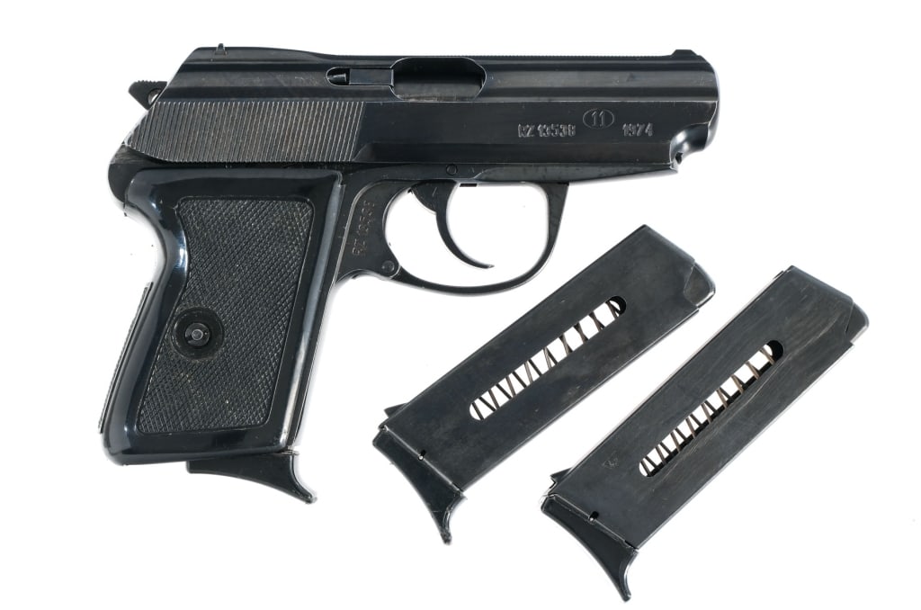 Polish Radom P-64 9x18mm Semi Auto Pistol (1 of 6)