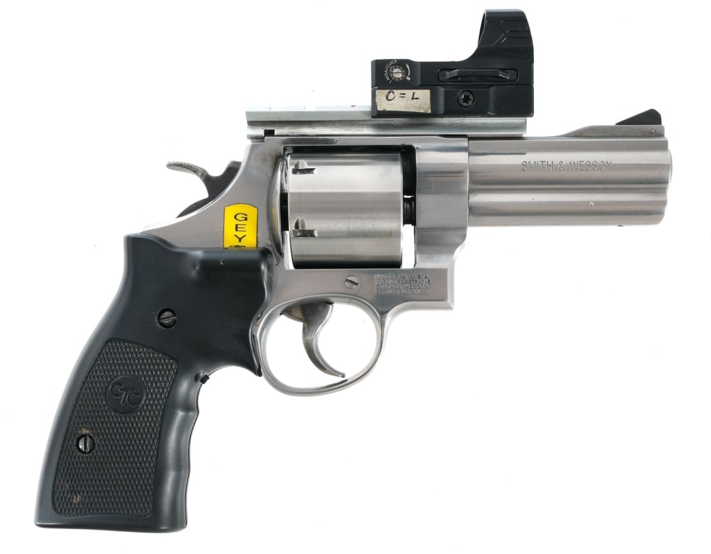 Smith & Wesson 610-3 10mm Revolver (1 of 6)