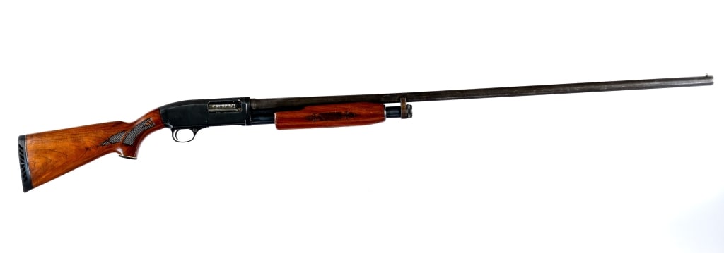 Marlin 120 12 Ga Pump Action Shotgun (1 of 5)