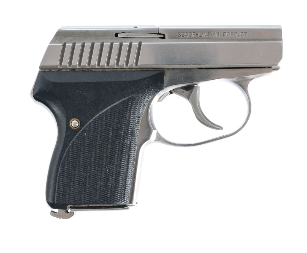 L.W. Seecamp LWS-32 .32 ACP Semi Auto Pistol (1 of 6)