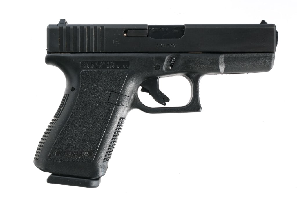 Glock 19 Gen 2 9mm Semi Auto Pistol (1 of 6)