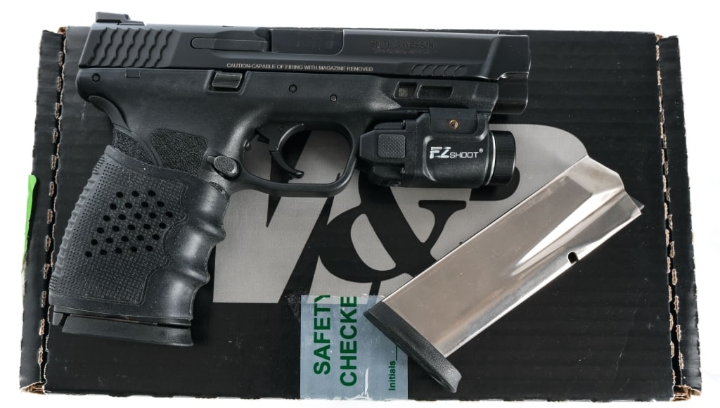 S&W M&P 45 M2.0 .45 ACP Semi Auto Pistol (1 of 8)