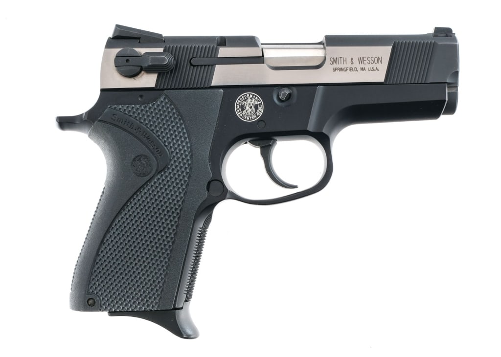 S&W Shorty Forty 2000 PC .40 S&W Pistol (1 of 6)