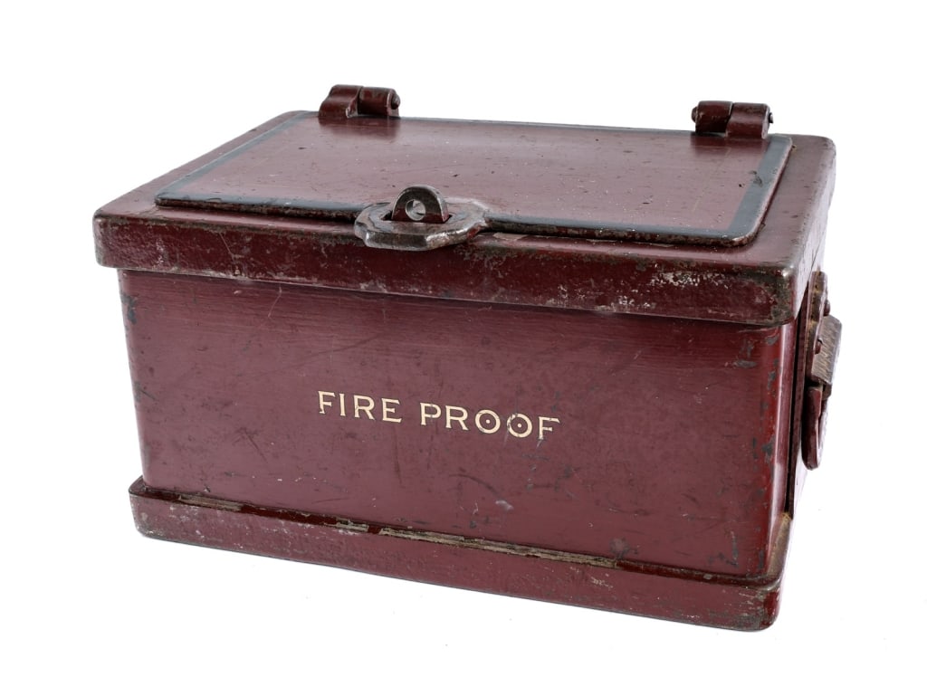 Antique Cast Iron Fire Proof Strongbox: Description This lot is for one antique cast iron lockable Fire Proof Strongbox. Red and black enameled finish with two carry handles. Lid has place for a lock. Includes old Aetna brass and steel lock