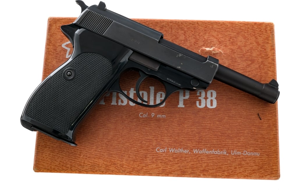 Walther P38 9mm Semi Auto Pistol (1 of 8)