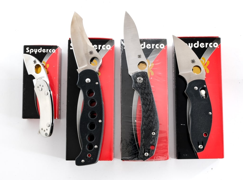Spyderco Folding Knife Lot Four Knives: Description This lot is for four Spyderco Folding knives. First is a Spyderco Equilibrium Stainless Steel. 1.75" Blade and 4.75" OAL. VG-10 Steel blade. Stainless steel handle. Made in Japan. Second i