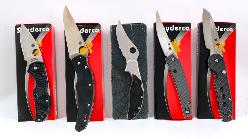Spyderco Folding Knife Lot Five Knives: Description This lot is for five Spyderco Folding Knives. First is a C218GP Opus PLN. 3.75" Blade length and 8.84" OAL. CPM S30V Stainless steel blade. Black G10 handle. Made in Japan. Second is a Iku