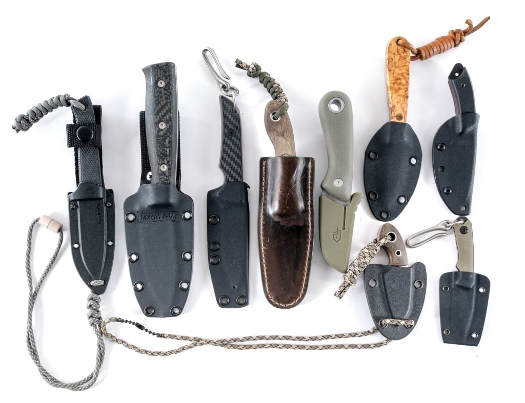 Fixed Blade Knives 10 Pcs Lot Knife: Description This lot is for ten fixed blade knives in sheaths from various makers. Tops Crow Hawke V-456 with a 2.5" blade with checkered composite grip plates, Kydex neck sheath and chain lanyard.