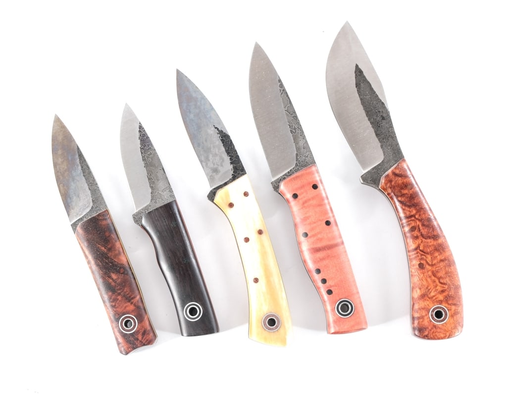 Fiddleback Forge By Andy Roy 5 Pcs Knife: Description This lot is for five handmade artisan fixed blade knives by Fiddleback Forge/Andy Roy. Ergonomic design with composite and natural wood grip plates. Burel wood handle has a 4" blade. Light