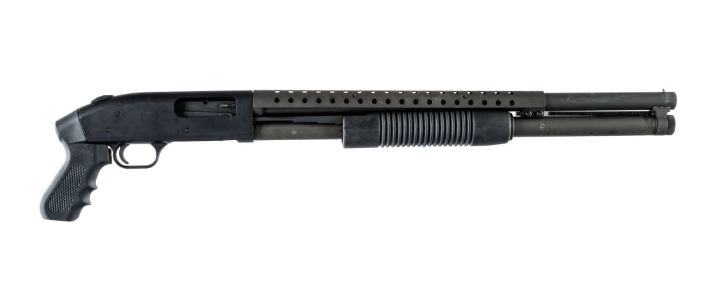 Mossberg 500A 12 Ga Pump Action shotgun (1 of 5)