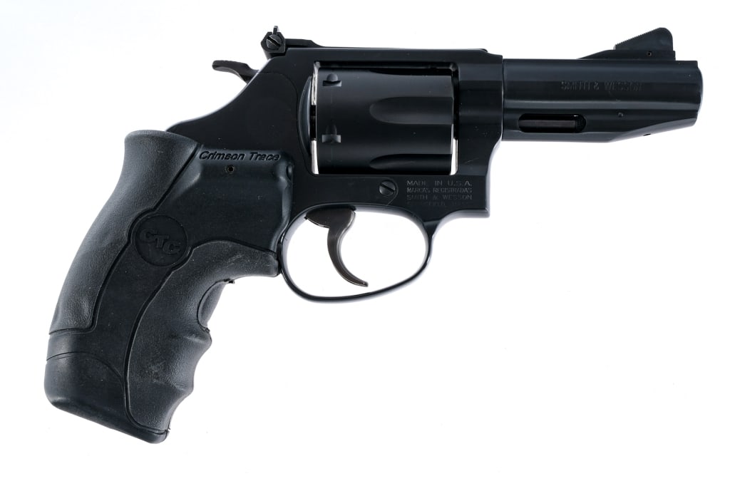 Smith & Wesson 632-1 .327 Mag Revolver (1 of 6)