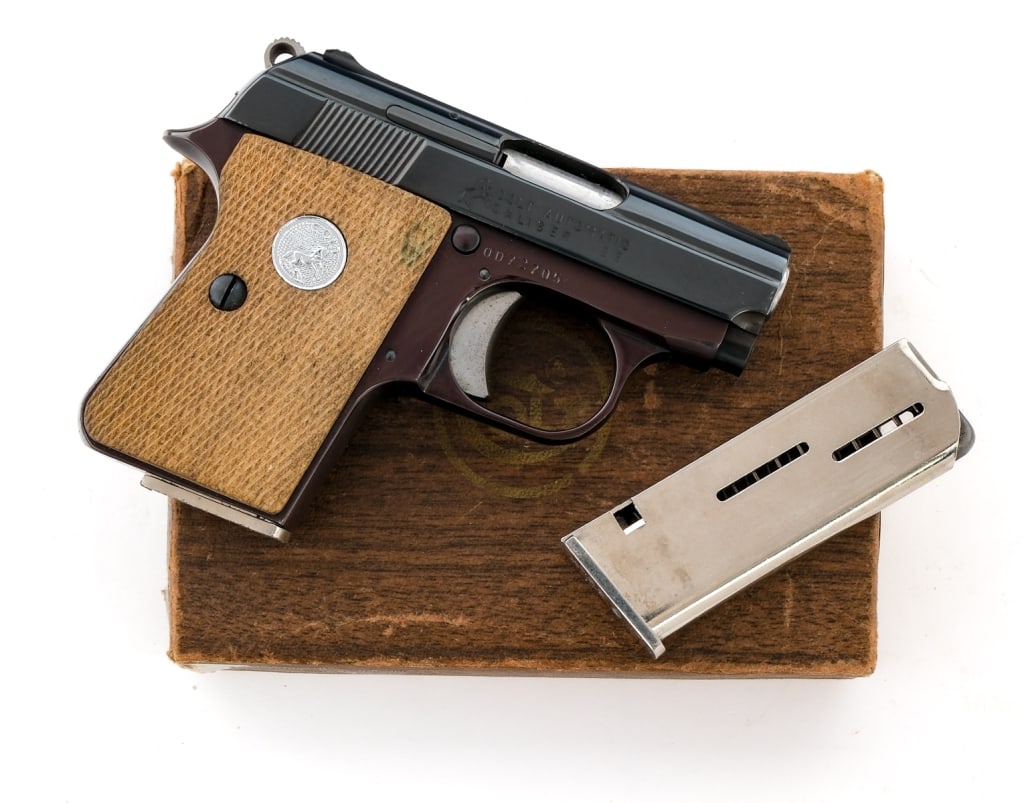 Colt Junior .25 ACP 1965 Semi Auto Pistol (1 of 7)