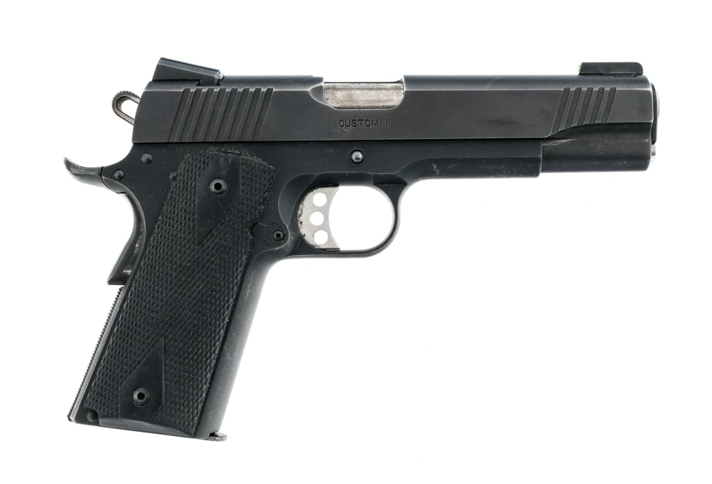 Kimber Custom II .45 ACP Semi Auto Pistol (1 of 6)