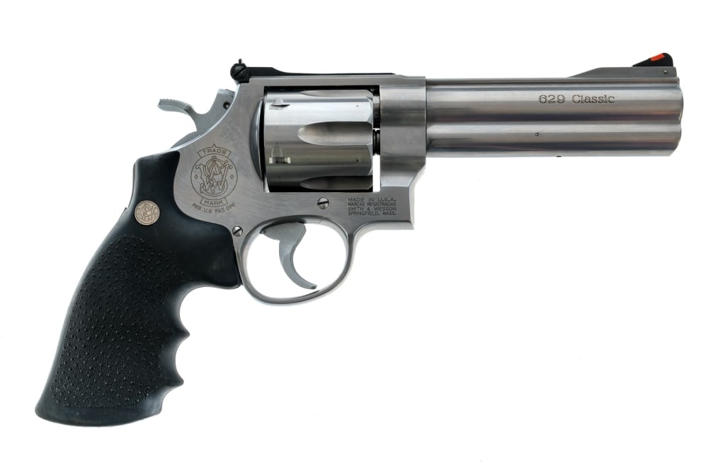 Smith & Wesson 629-3 Classic .44 Mag Revolver: Description Smith & Wesson Model 629-3 Classic in .44 Magnum with a six round capacity and a 5" full underlug barrel. Rubber grip with S&W medallions on each side. Stainless steel barrel, frame, flute