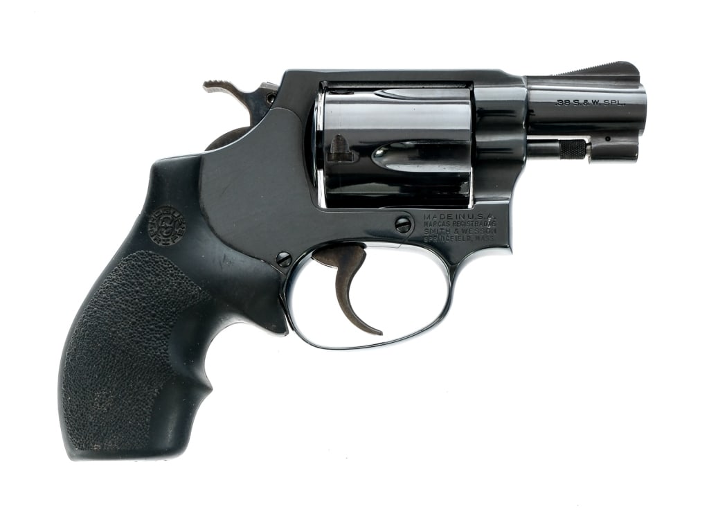 Smith & Wesson 36 Chiefs Special .38 Spl Revolver (1 of 6)