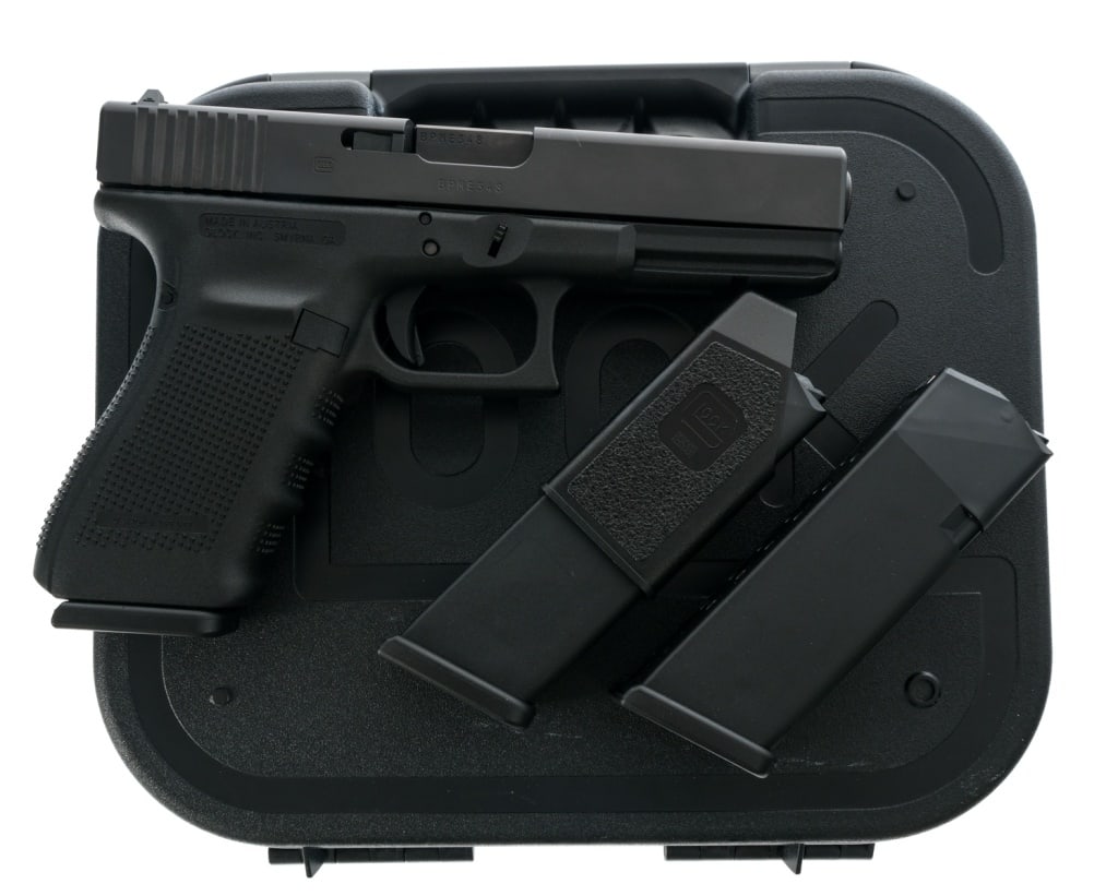 Glock 20 Gen 4 10mm Semi Auto Pistol: Description Fourth Generation Glock 20 chambered in 10mm with three, fifteen round magazines and a 4.61" barrel. Textured polymer frame with interchangeable backstrap and accessories rail. Striker