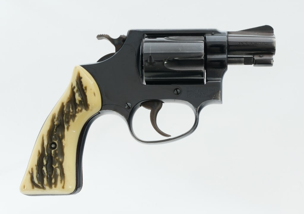 Smith & Wesson 36 Chiefs Special .38 Spl Revolver (1 of 6)