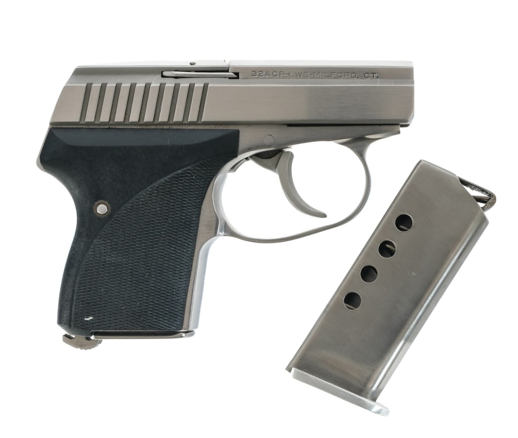 LW Seecamp LWS-32 .32 ACP Semi Auto Pistol (1 of 6)