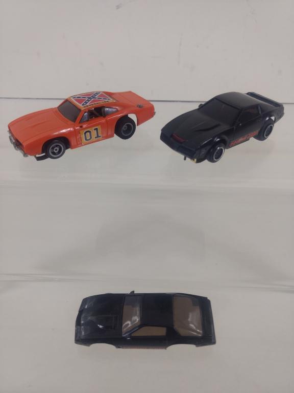 Vtg Ideal Knight Rider & Dukes of Hazzard Cars: HO Slot cars. General Lee is missing mirror. 1 Kitt car is body Only and missing front light lens
