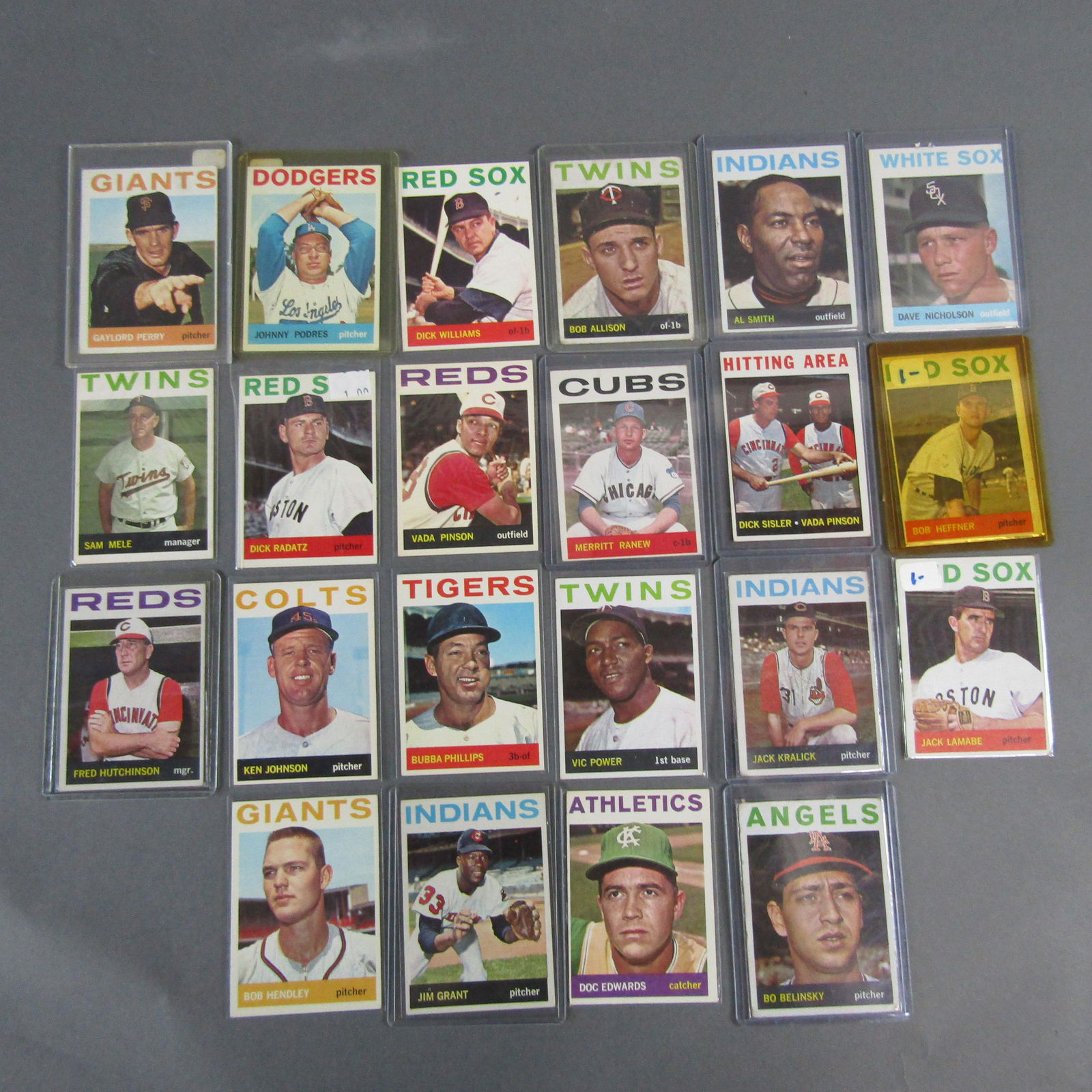 22pc 1964 Topps Baseball Cards w/ Gaylord Perry (1 of 6)