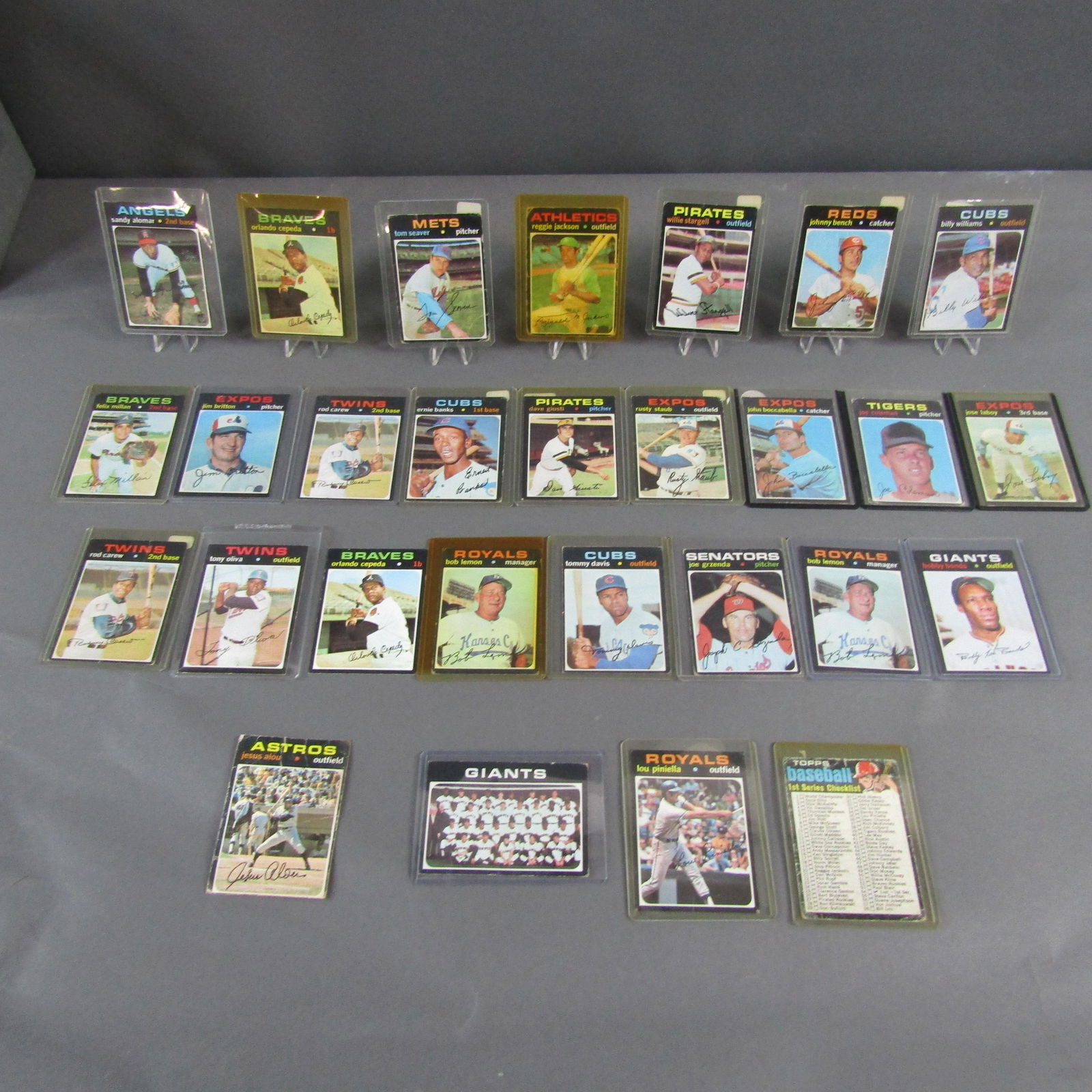 28pc 1971 Topps Baseball Cards w/ Carew, Bench (1 of 7)