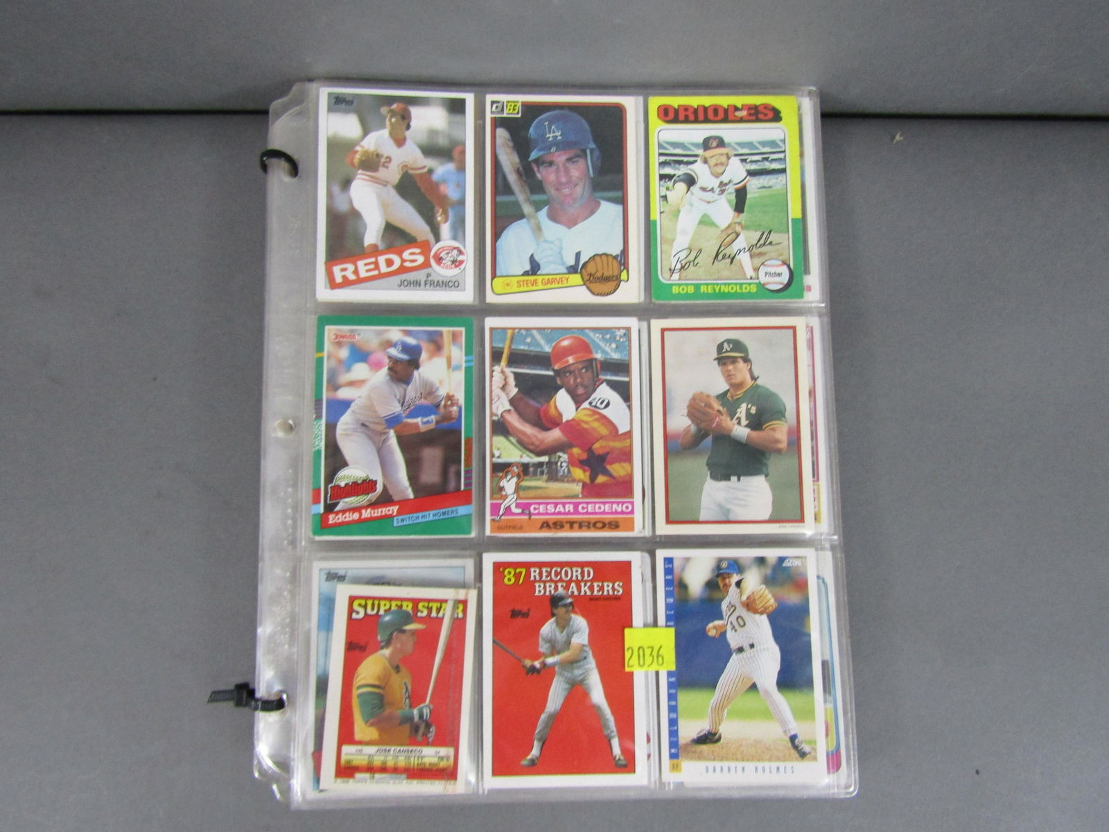 117 Mixed Baseball Cards w/ Berra, Sutton, + (1 of 3)