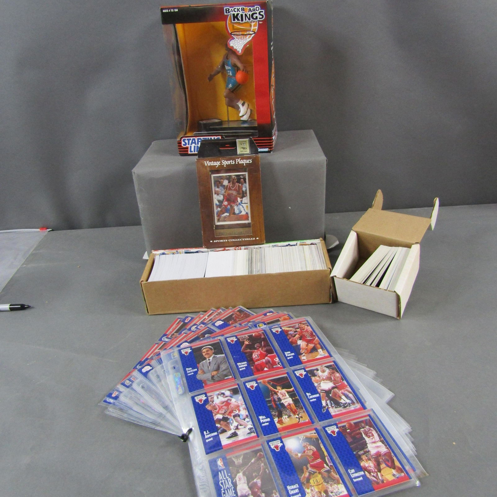 Mixed Lot Basketball Cards, Starting Lineup (1 of 3)