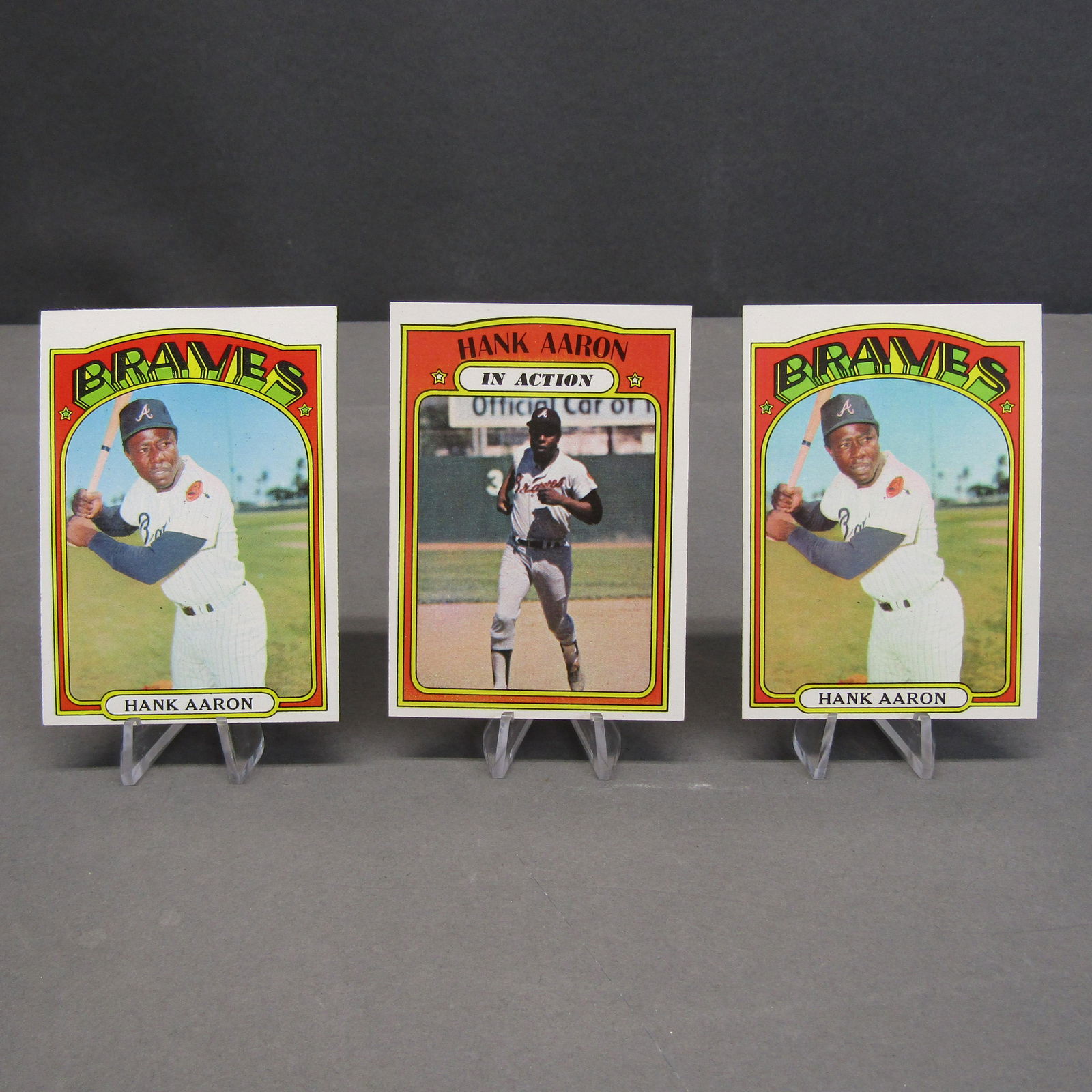1972 Topps #299 (2), #300: Hank Aaron (1 of 8)