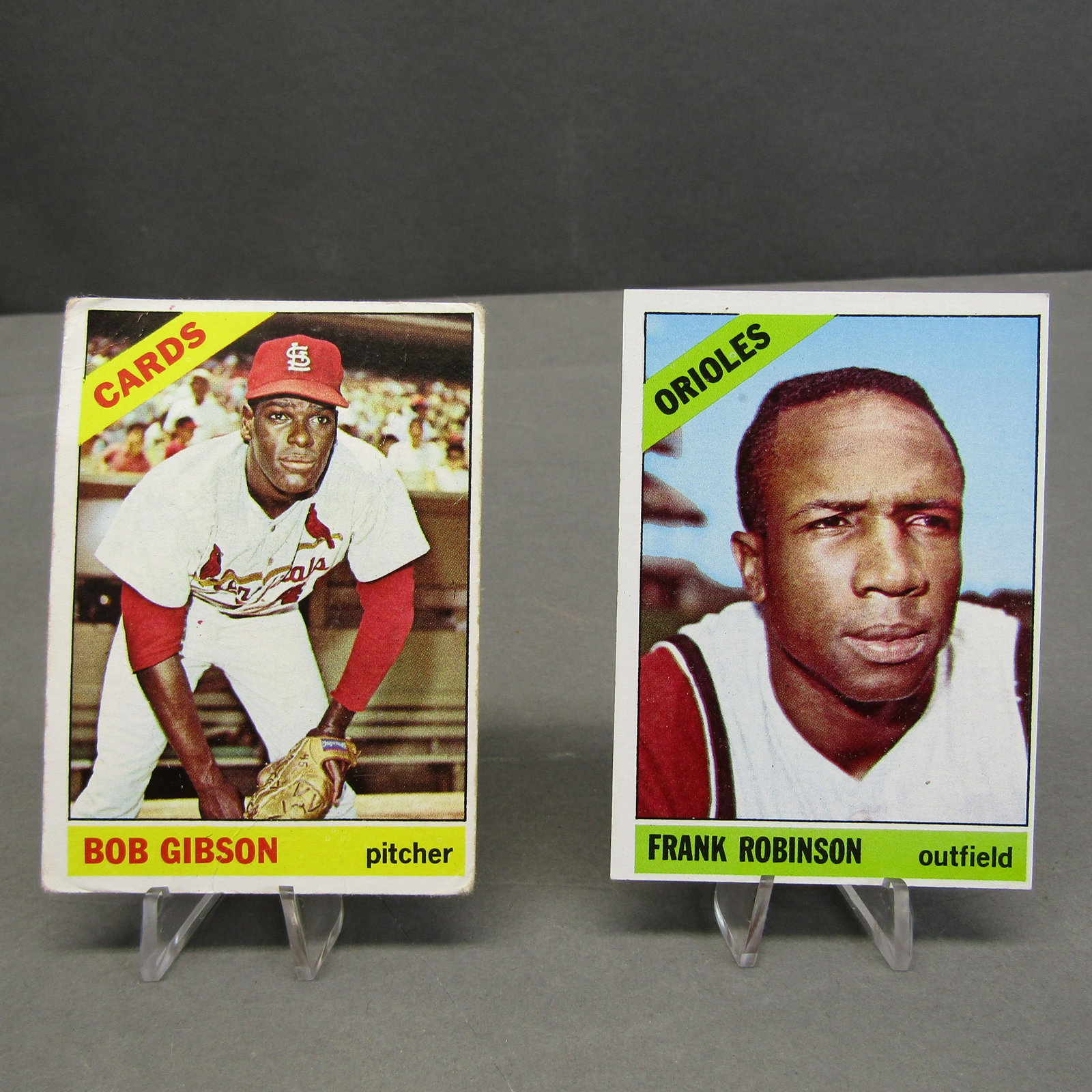 1966 Topps #310, #320: F. Robinson, Gibson: .