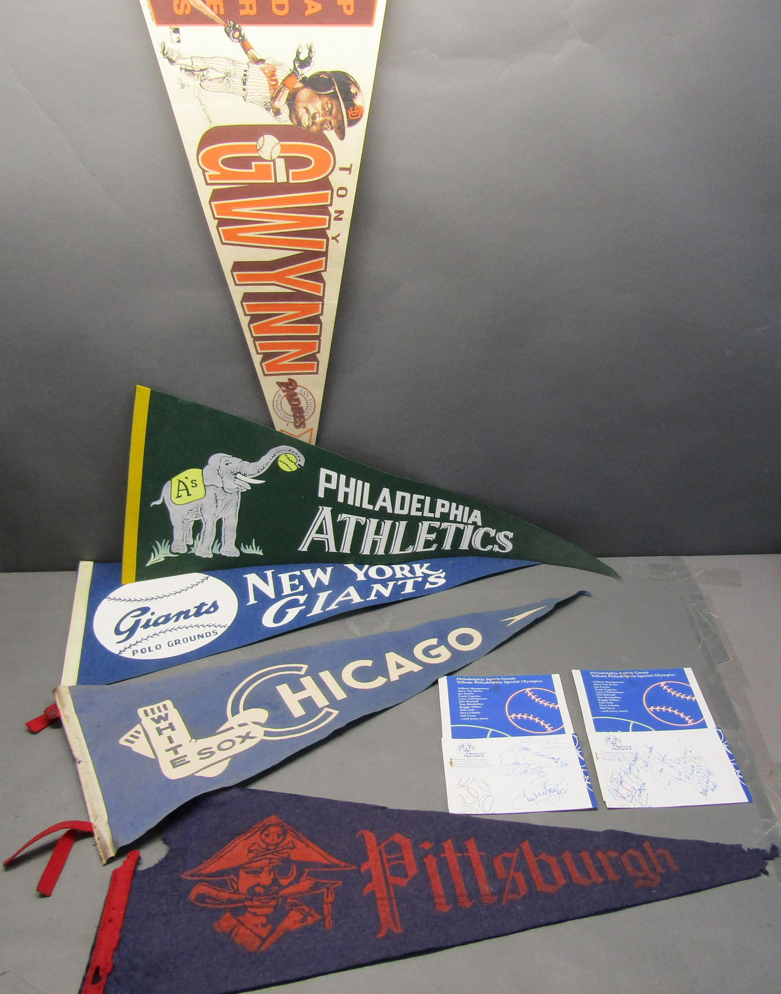 Hard & Soft Felt Baseball Pennants w/ Autos,+ (1 of 4)