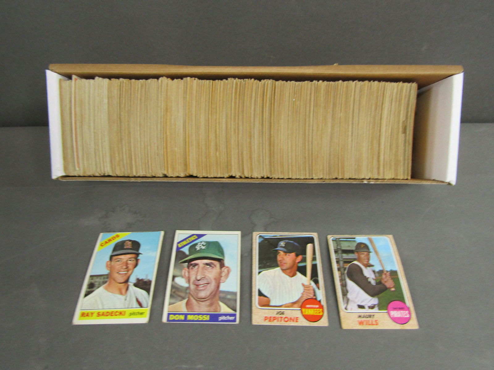 Mixed Box 1960's-'70's Baseball Cards (1 of 1)
