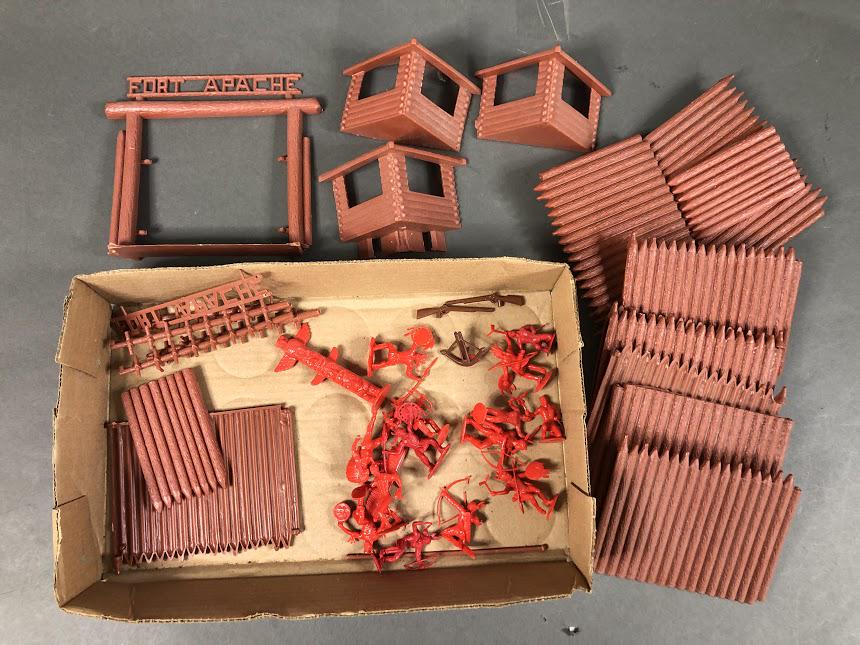 Vtg Marx Fort Apache Playset w/ Figures: Vtg Marx Fort Apache Playset w/ Figures