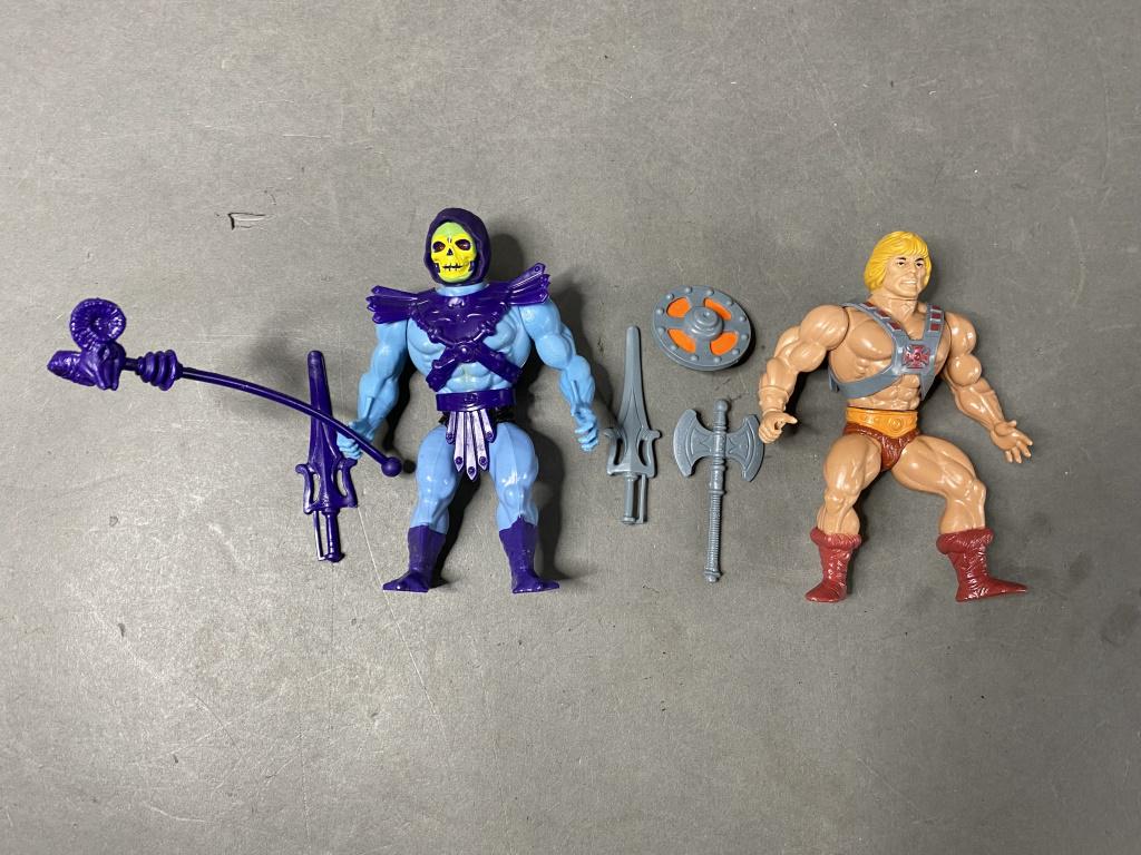 2pc Vtg 1981 Motu He Man Complete Figures: Includes: -He Man -Skeletor
