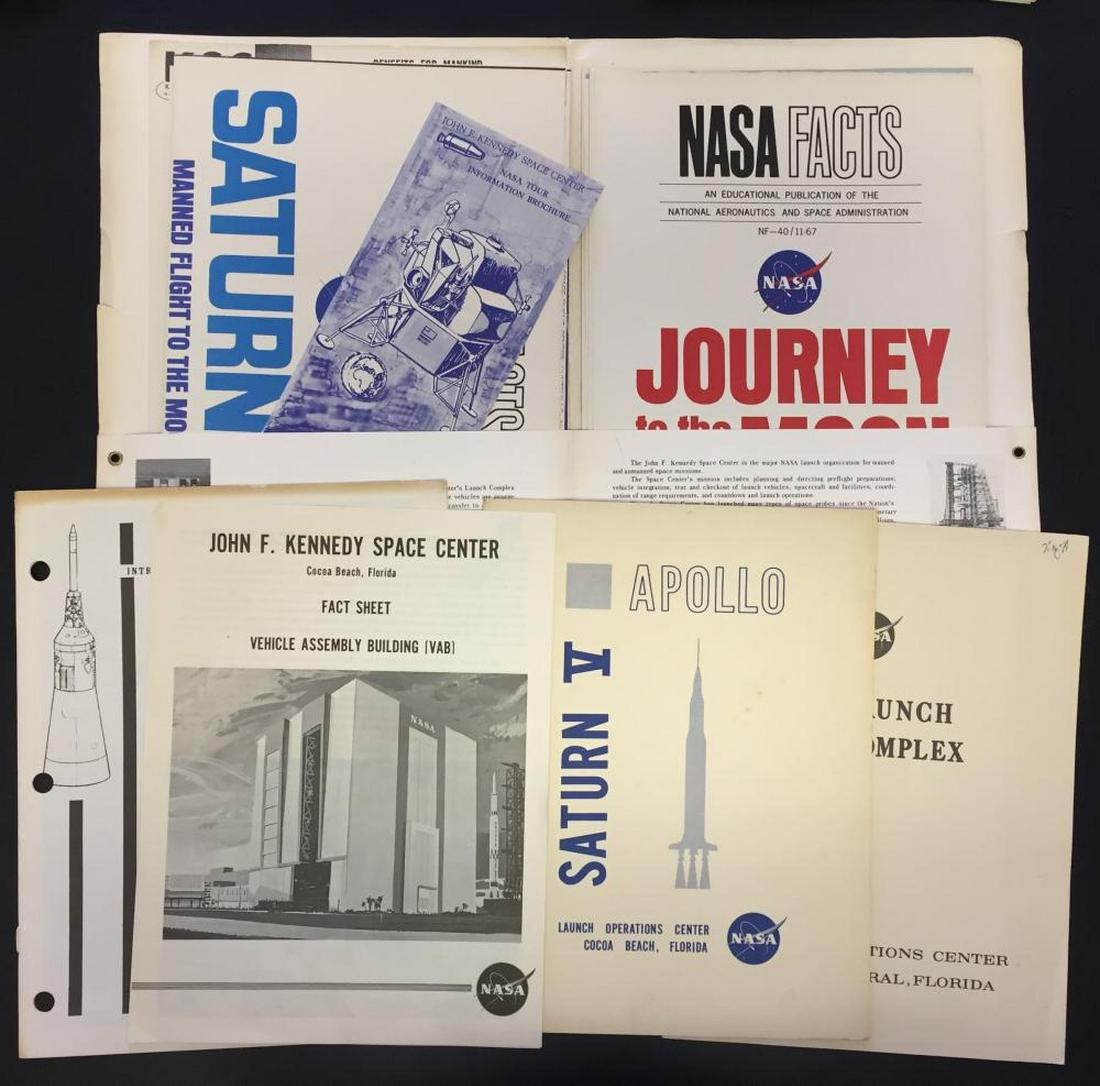 Apollo / KSC information packet and brochures (1 of 9)