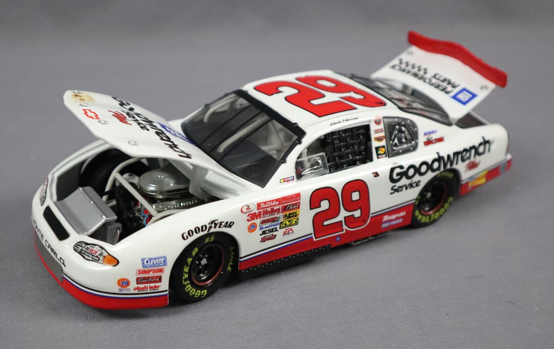 Action Collectibles Kevin Harvick #29 Stock Car 1/24 Scale Die Cast Model Car: This lot consists of one 1/24 scale die cast model car in the original box. Please view pictures for condition of items. Action Collectibles Goodwrench Kevin Harvick #29 Rookie of the Year 2001 die ca