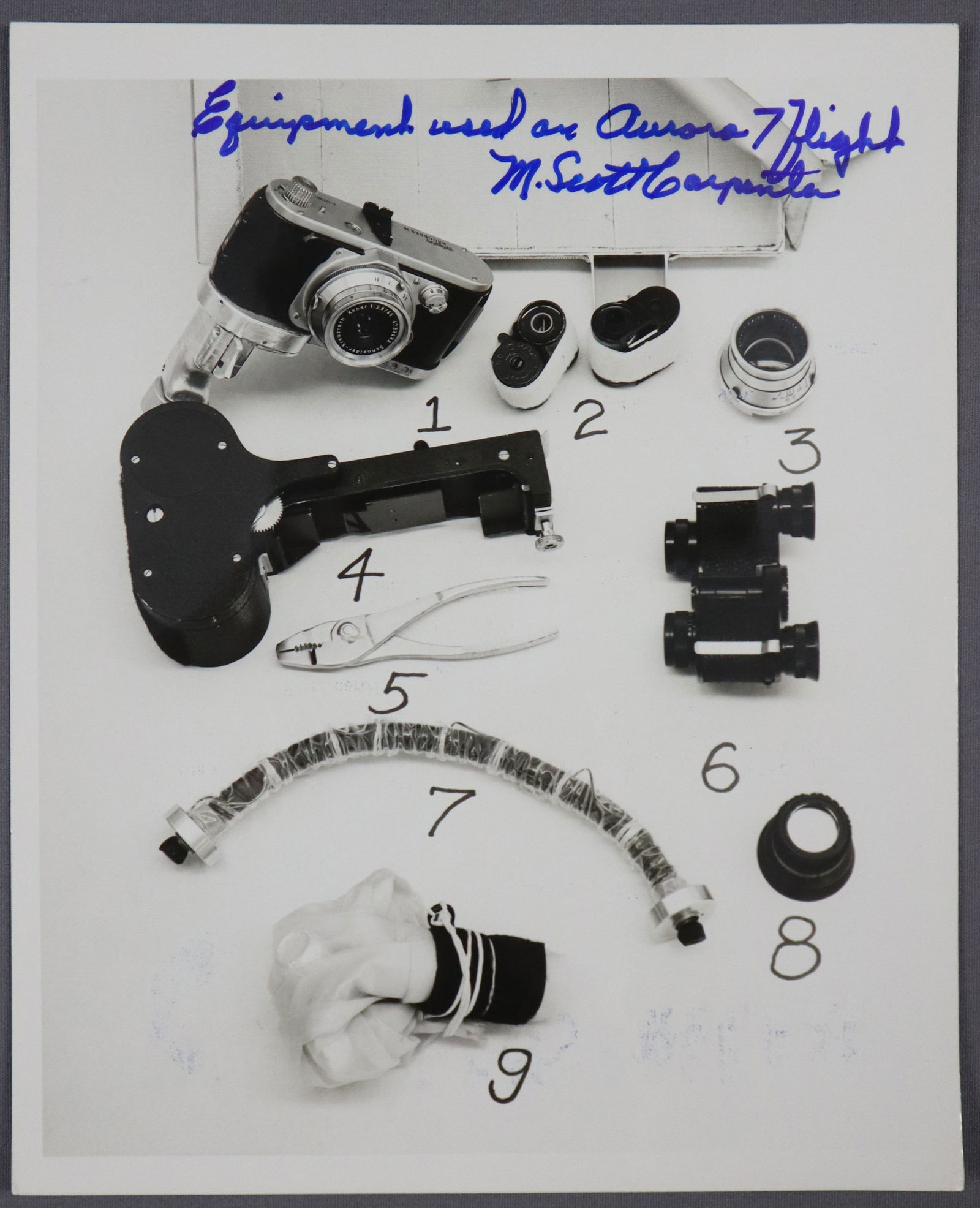 Scott Carpenter Signed Vintage NASA MA-7 Photograph (1 of 2)