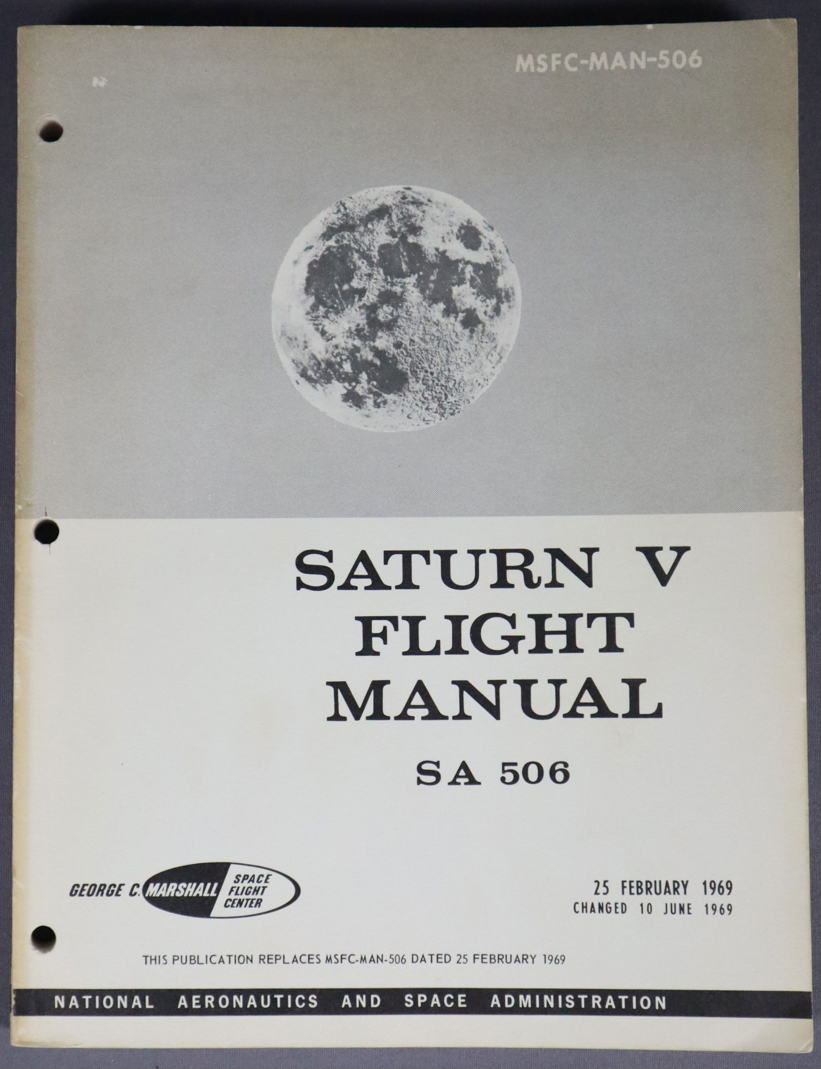 Apollo 11 / SA-506 Saturn V Flight Manual 1969 (1 of 10)