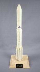 Delta 3000 Series Rocket Model
