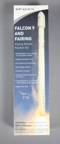 SpaceX Falcon 9 & Fairing Flying Model Rocket Kit