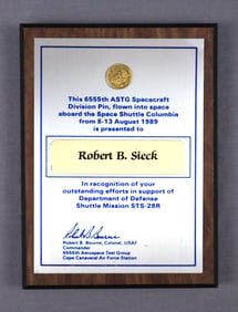 Bob Sieck's STS-28 Flown Pin Award