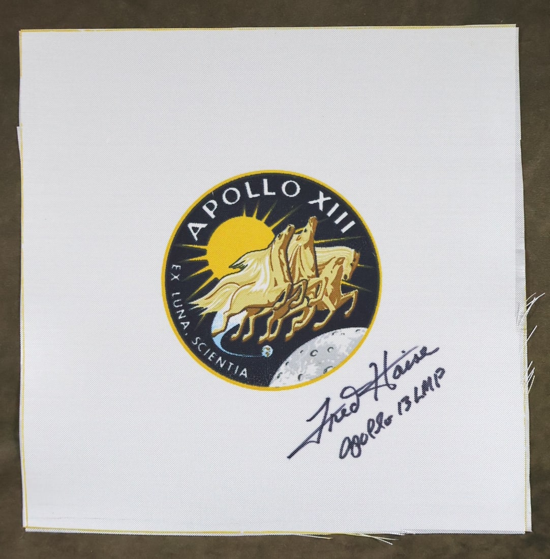 Apollo 13 Fred Haise Signed Beta Cloth Emblem Patch (1 of 1)