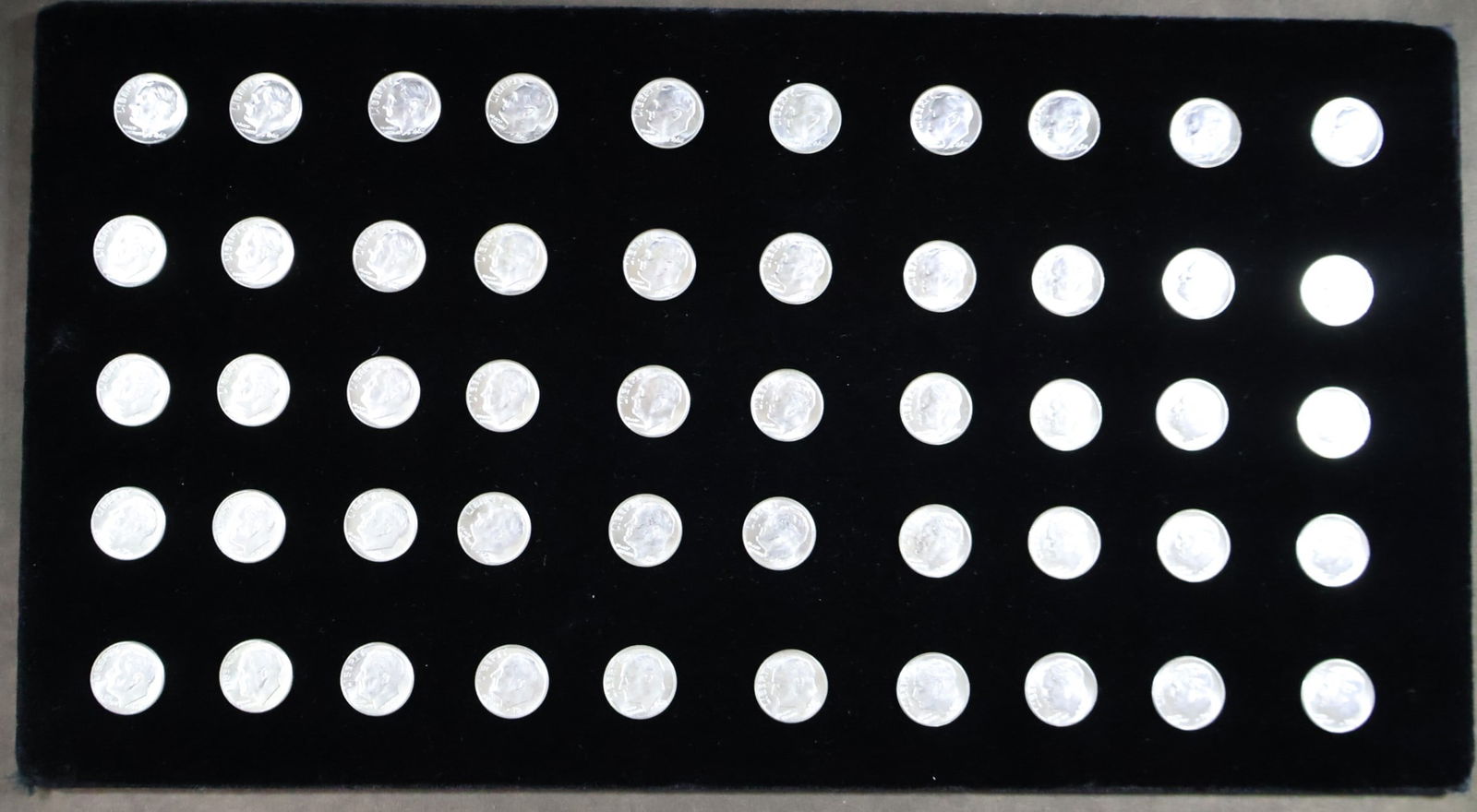 1964D Uncirculated Silver Dime Roll (1 of 3)