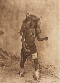 Edward Curtis, Folio - Sia Buffalo Dancer. 560