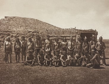 Edward Curtis, Folio - Arikara Medicine Fraternity