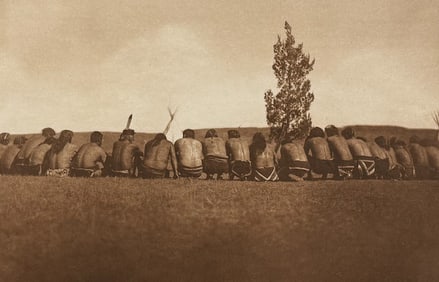 Edward Curtis, Folio - Arikara Medicine Fraternity - The Prayer. 164