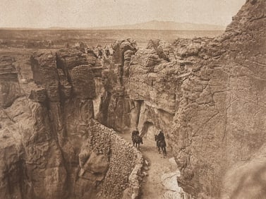Edward Curtis, Folio - Old Trail at Acoma
