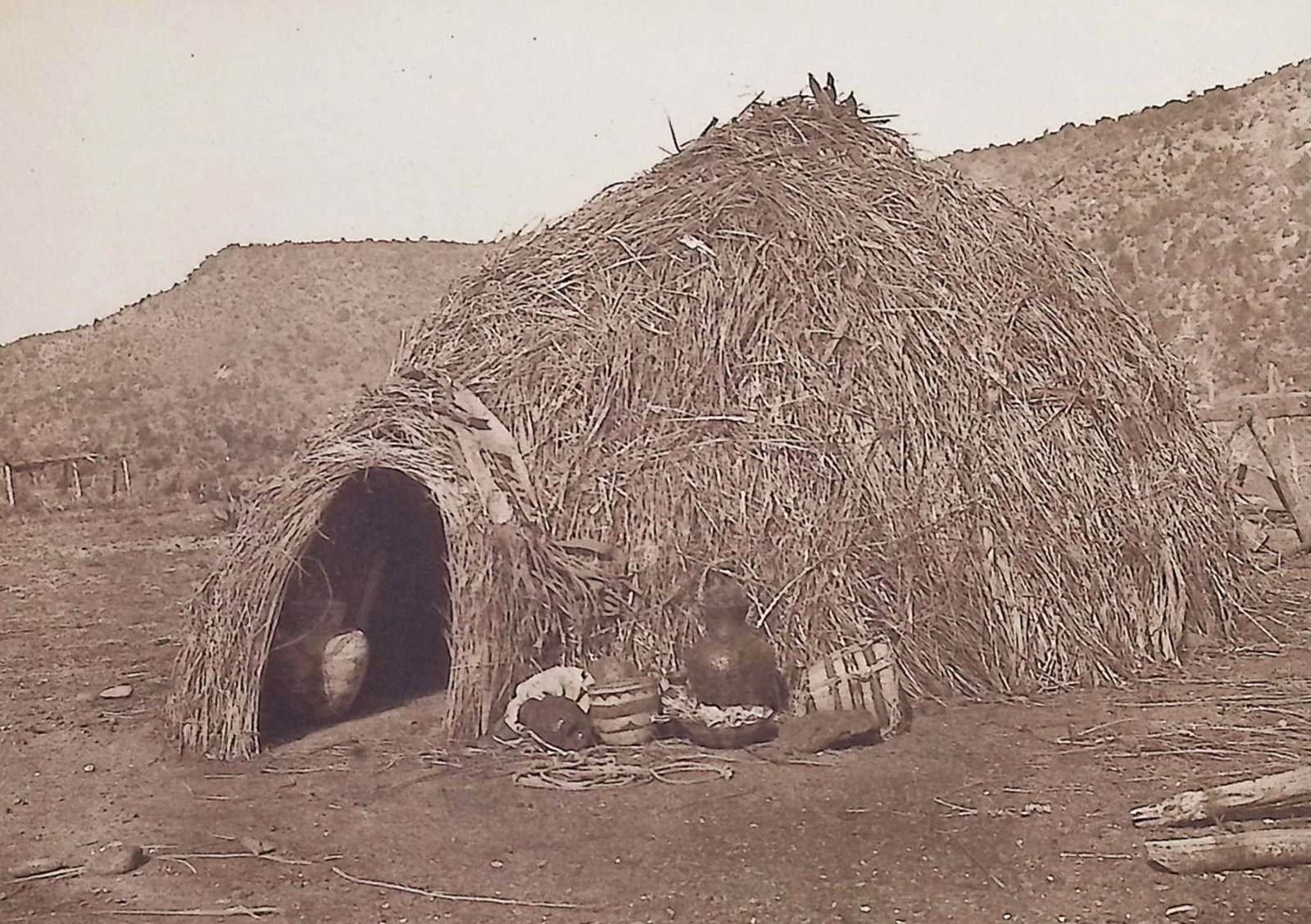 Edward Curtis - Primitive Apache Home
